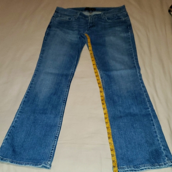 Levi's Bootcut Jeans - Picture 1 of 8